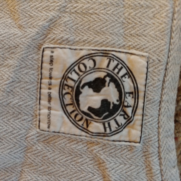 The Earth Collection Women's top - Picture 2 of 3